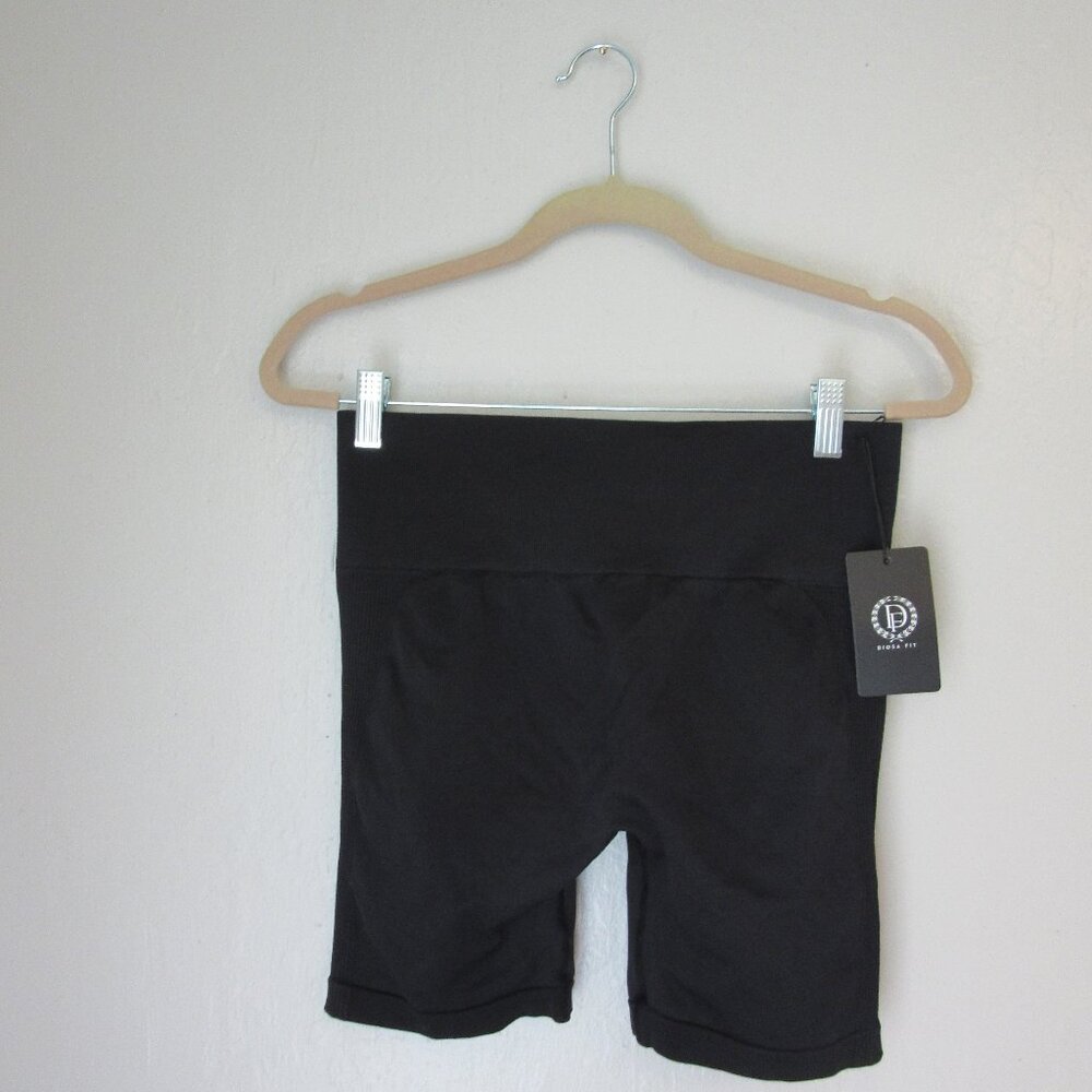 DIOSA FIT Black XL Shorts NWT